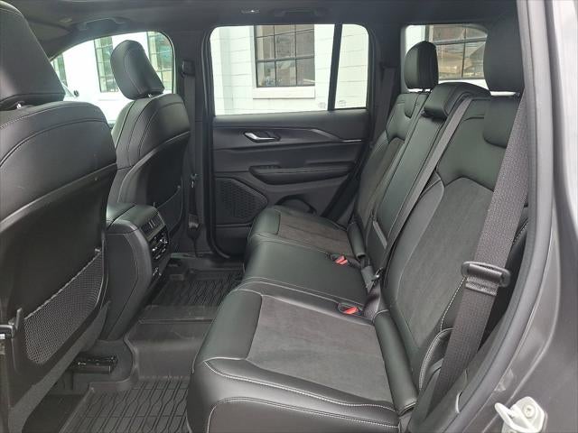2025 Jeep Grand Cherokee Altitude X 4x4