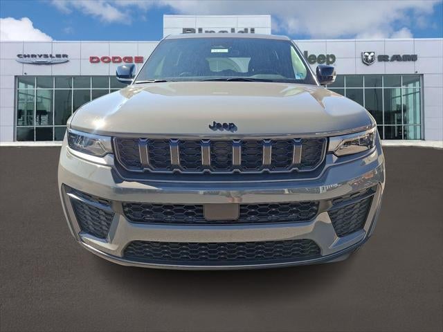 2027 Jeep Grand Cherokee GRAND CHEROKEE LAREDO ALTITUDE 4X4
