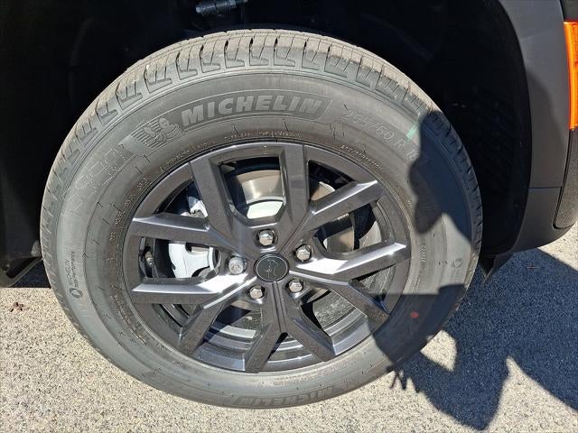 2027 Jeep Grand Cherokee GRAND CHEROKEE LAREDO ALTITUDE 4X4