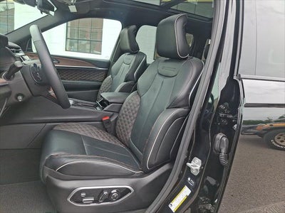 2025 Jeep Grand Cherokee Summit 4x4