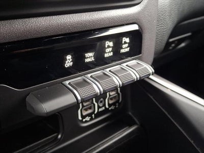 2021 RAM 1500 Big Horn Crew Cab 4x4 5'7' Box