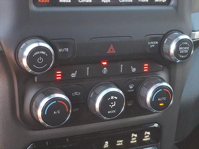 2021 RAM 1500 Big Horn Crew Cab 4x4 5'7' Box