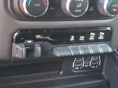 2021 RAM 1500 Big Horn Crew Cab 4x4 5'7' Box