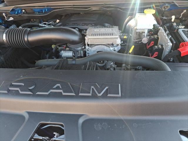 2021 RAM 1500 Big Horn Crew Cab 4x4 5'7' Box