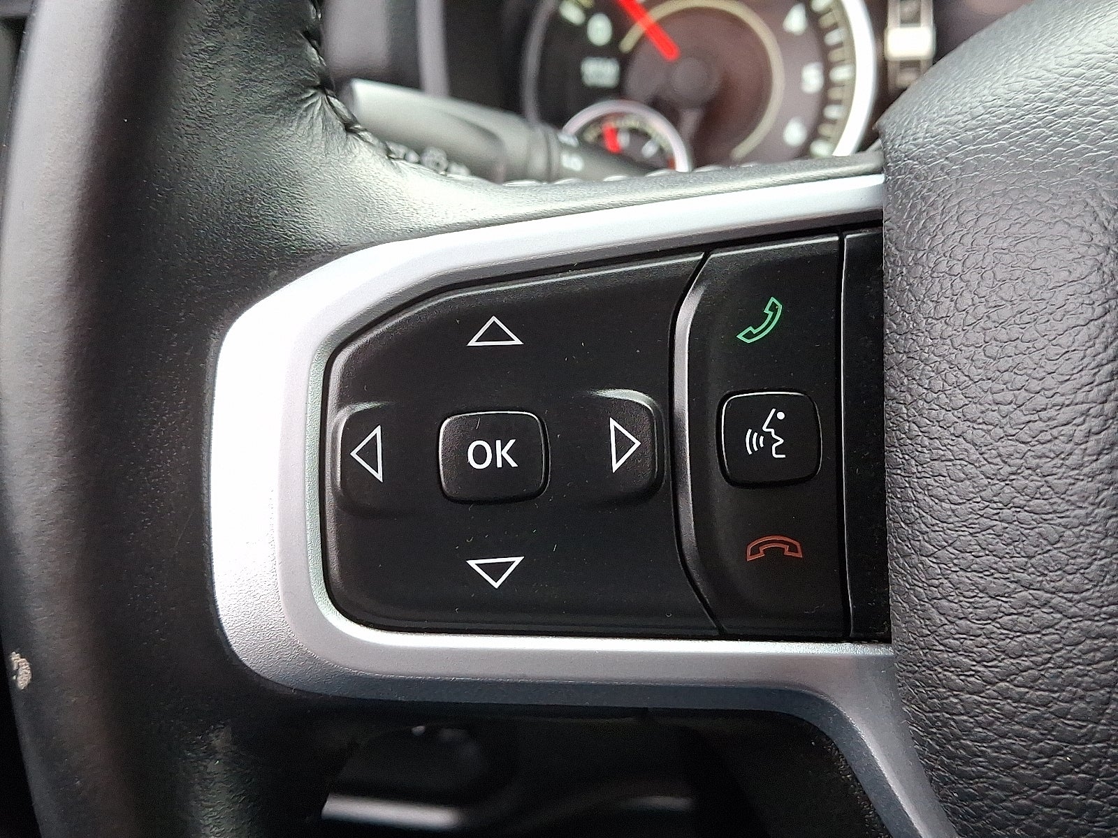 2022 RAM 1500 Big Horn Crew Cab 4x4 5'7' Box