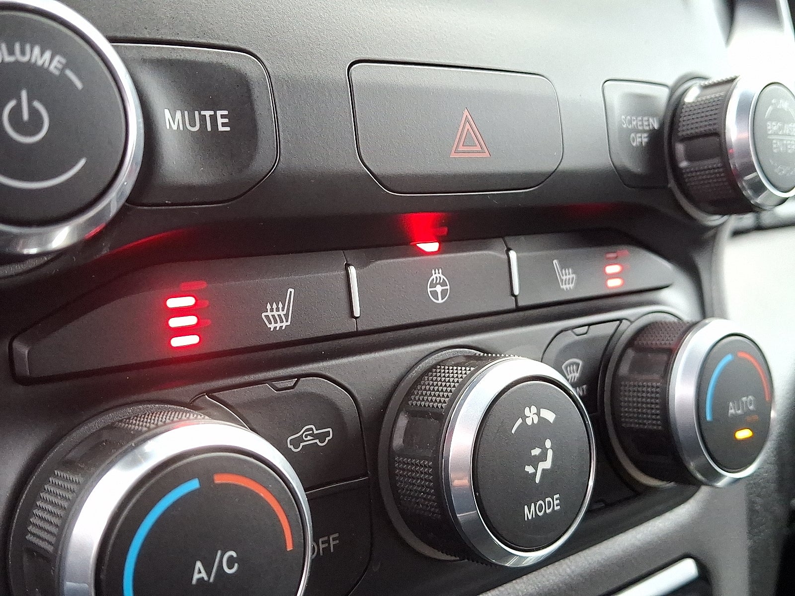 2022 RAM 1500 Big Horn Crew Cab 4x4 5'7' Box