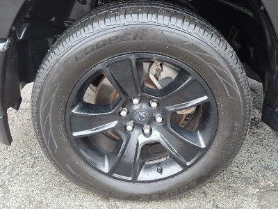 2022 RAM 1500 Big Horn Crew Cab 4x4 5'7' Box