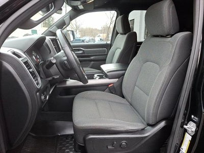 2022 RAM 1500 Big Horn Crew Cab 4x4 5'7' Box