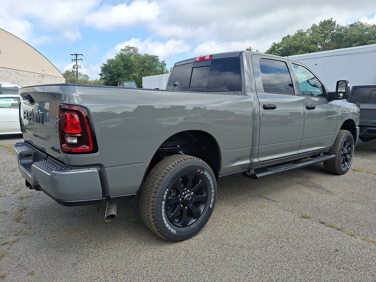 2026 RAM 2500 RAM 2500 BLACK EXPRESS CREW CAB 4X4 6'4' BOX