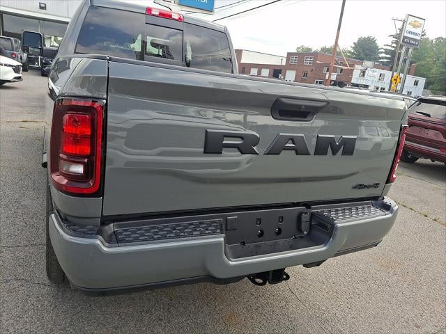 2026 RAM 2500 RAM 2500 BLACK EXPRESS CREW CAB 4X4 6'4' BOX
