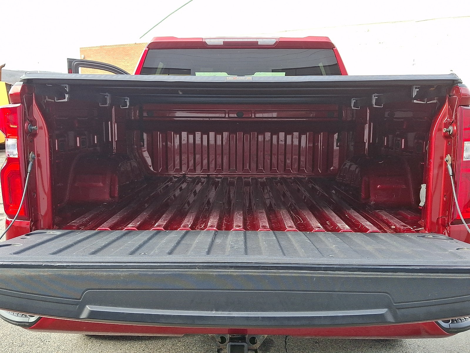 2021 Chevrolet Silverado 1500 4WD Crew Cab Short Bed Custom